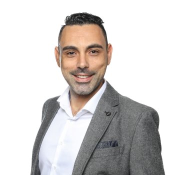 Portrait of Claude Begoug, real estate expert.